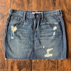 Old Navy Destructed Denim Skirt Size 8